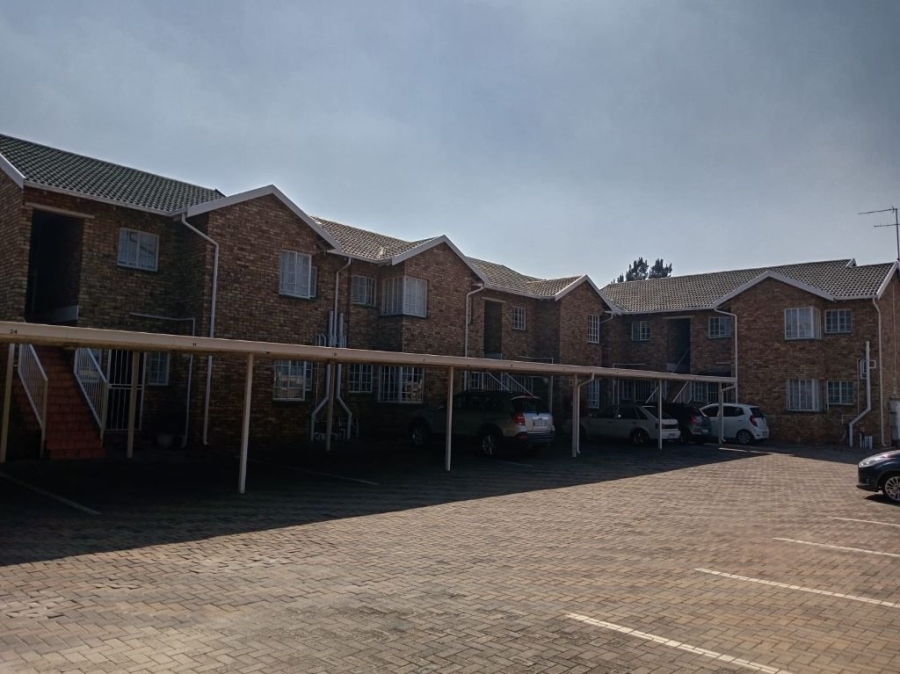 2 Bedroom Property for Sale in Brackenhurst Gauteng