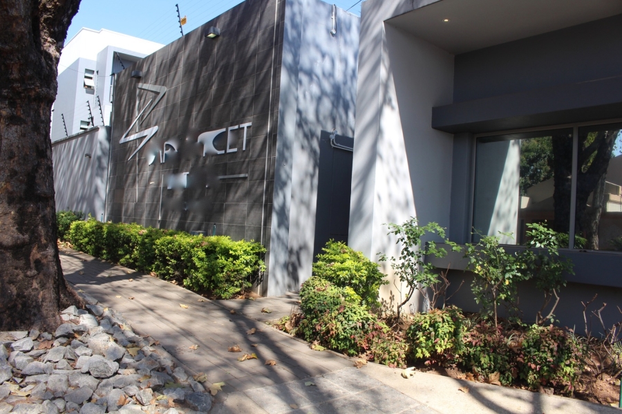 To Let 3 Bedroom Property for Rent in Oaklands Gauteng