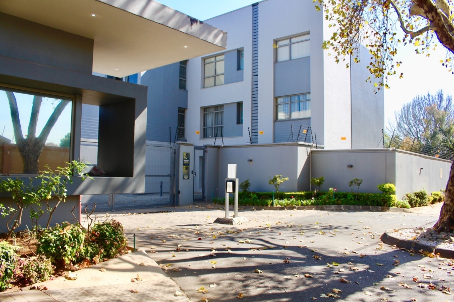 To Let 3 Bedroom Property for Rent in Oaklands Gauteng