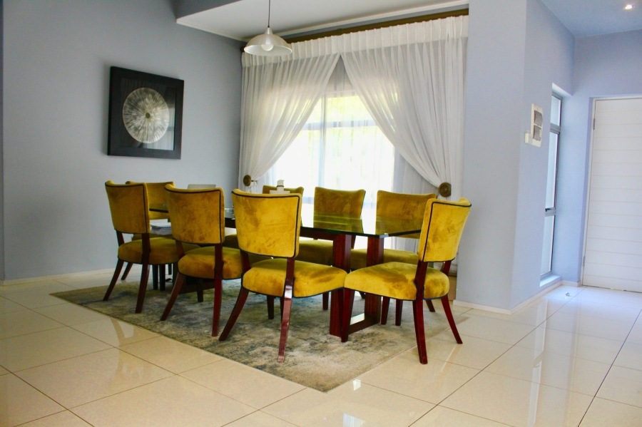 To Let 3 Bedroom Property for Rent in Oaklands Gauteng