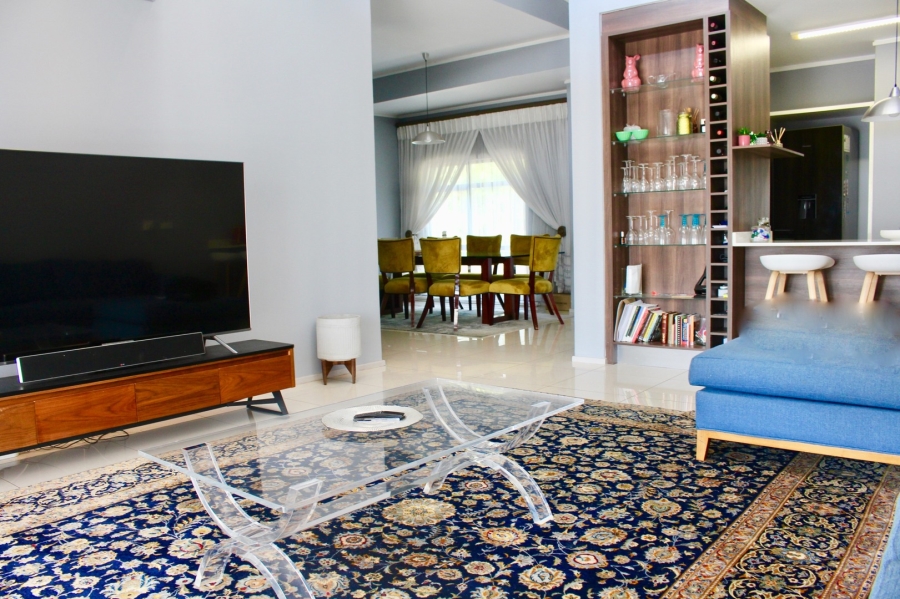 To Let 3 Bedroom Property for Rent in Oaklands Gauteng