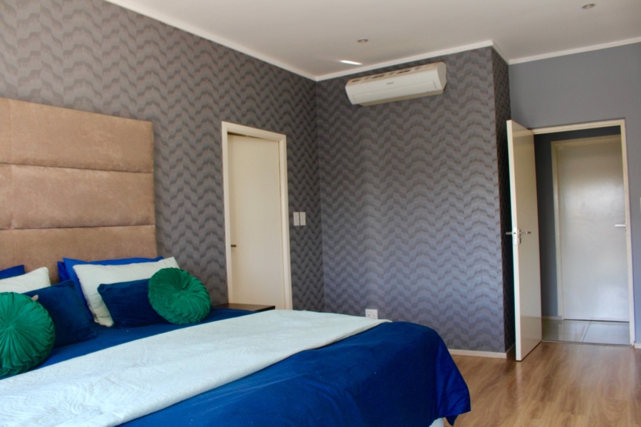 To Let 3 Bedroom Property for Rent in Oaklands Gauteng