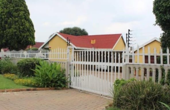 3 Bedroom Property for Sale in Edleen Gauteng