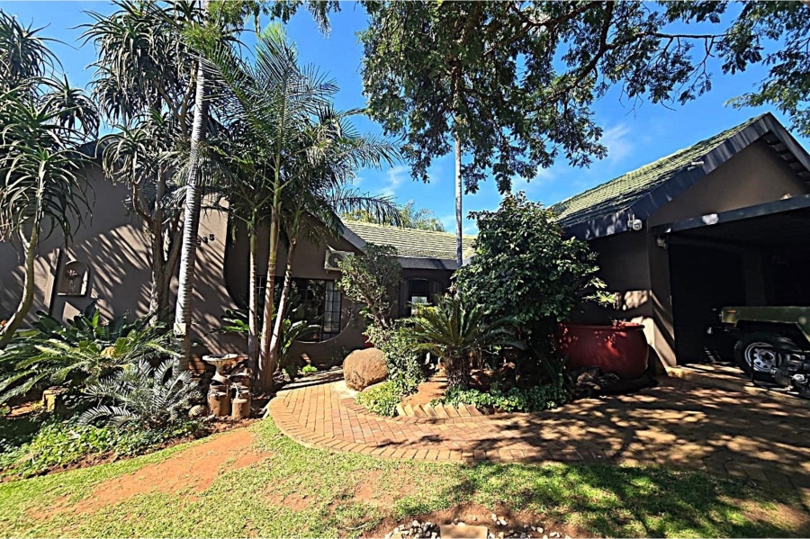 5 Bedroom Property for Sale in Wonderboom Gauteng