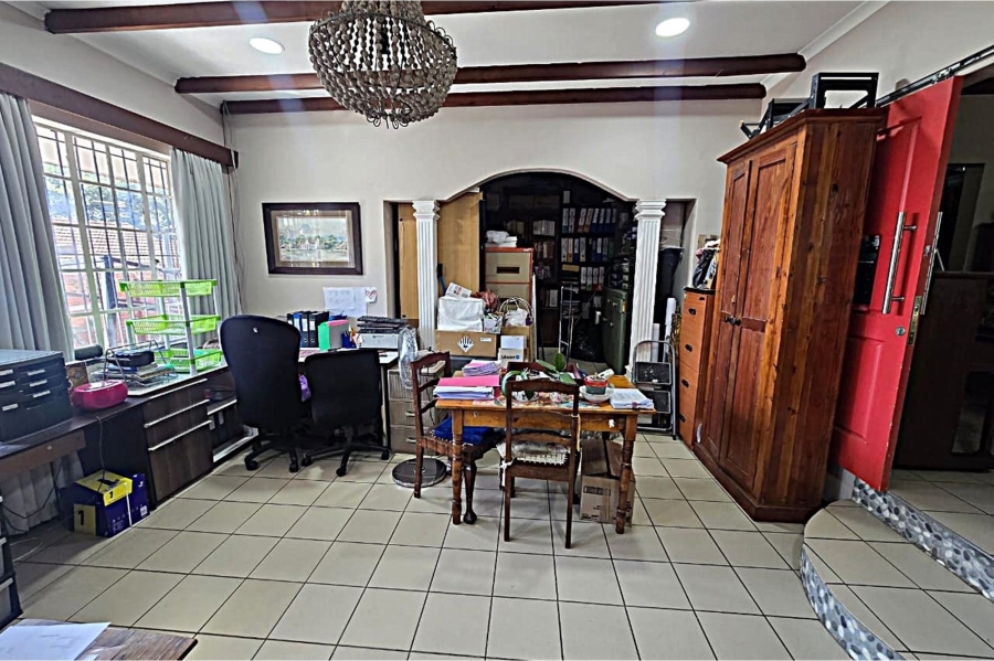 5 Bedroom Property for Sale in Wonderboom Gauteng