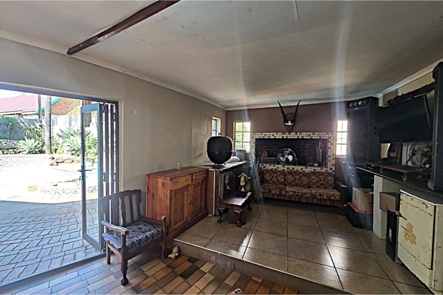 5 Bedroom Property for Sale in Wonderboom Gauteng
