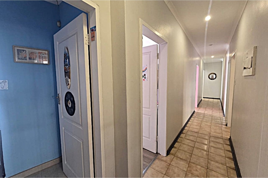 5 Bedroom Property for Sale in Wonderboom Gauteng
