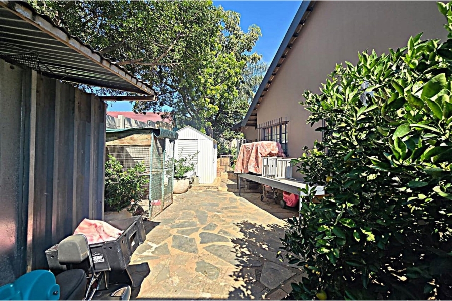 5 Bedroom Property for Sale in Wonderboom Gauteng