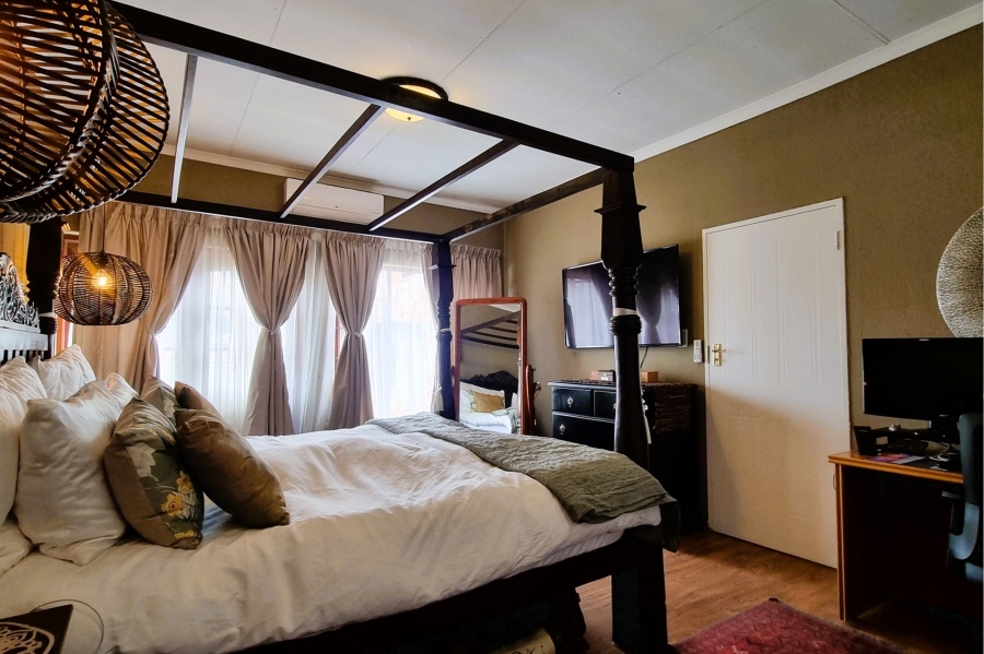 4 Bedroom Property for Sale in Moreleta Park Gauteng