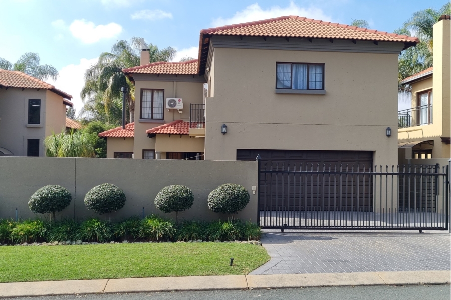 4 Bedroom Property for Sale in Moreleta Park Gauteng
