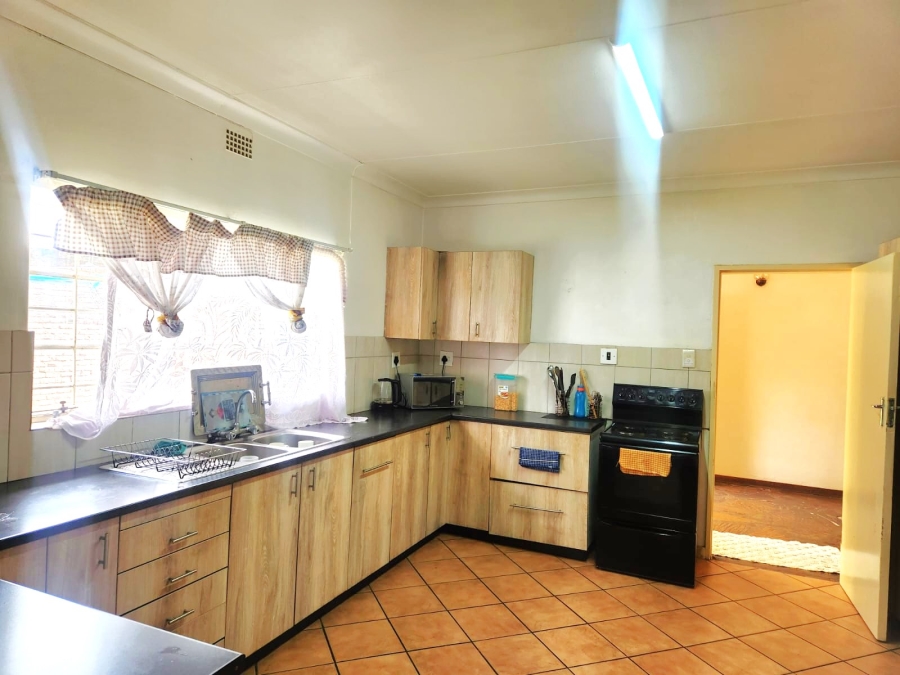 4 Bedroom Property for Sale in Doringkloof Gauteng