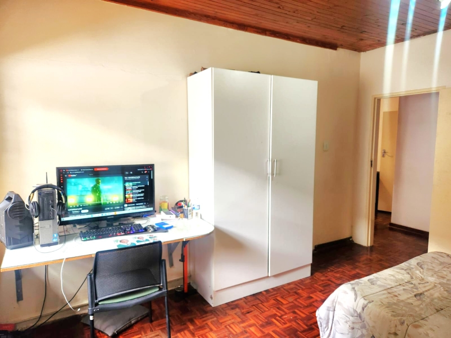 4 Bedroom Property for Sale in Doringkloof Gauteng
