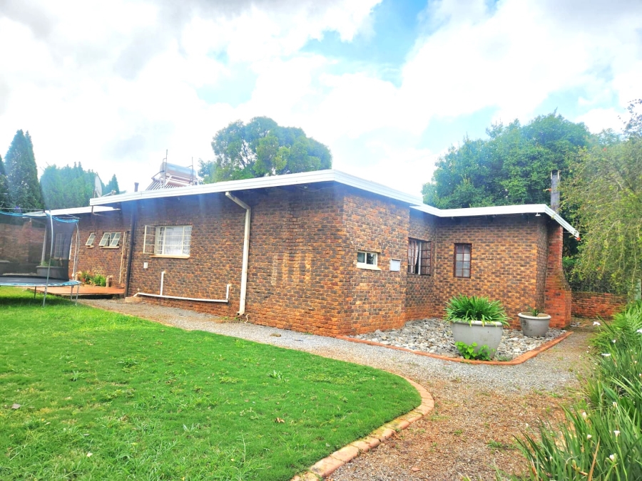 4 Bedroom Property for Sale in Doringkloof Gauteng