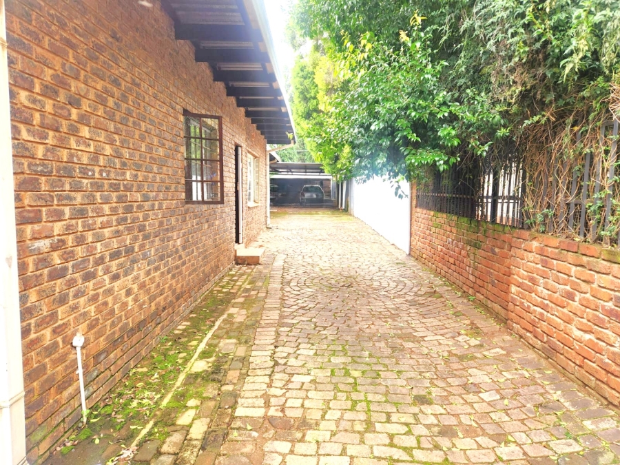 4 Bedroom Property for Sale in Doringkloof Gauteng