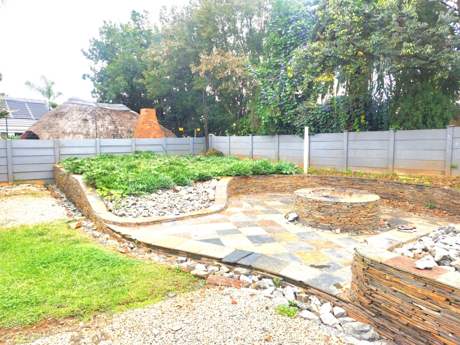 4 Bedroom Property for Sale in Doringkloof Gauteng