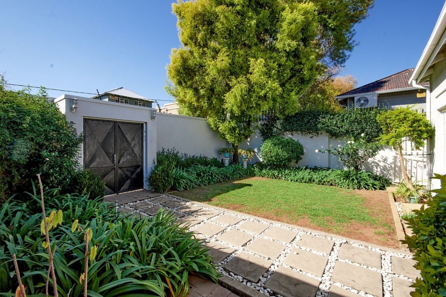 To Let 2 Bedroom Property for Rent in Parkhurst Gauteng