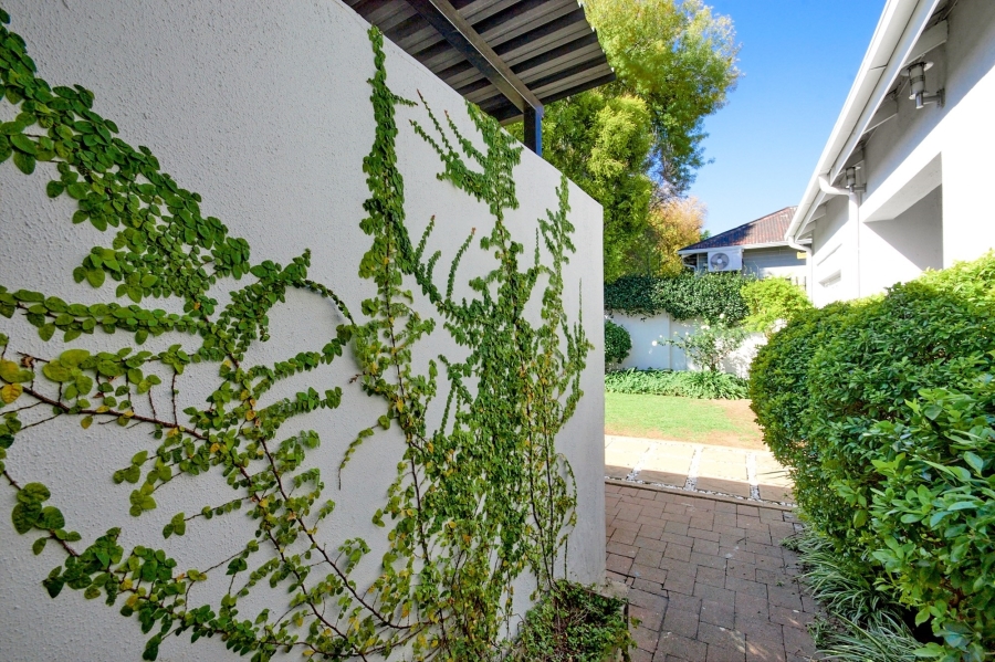 To Let 2 Bedroom Property for Rent in Parkhurst Gauteng