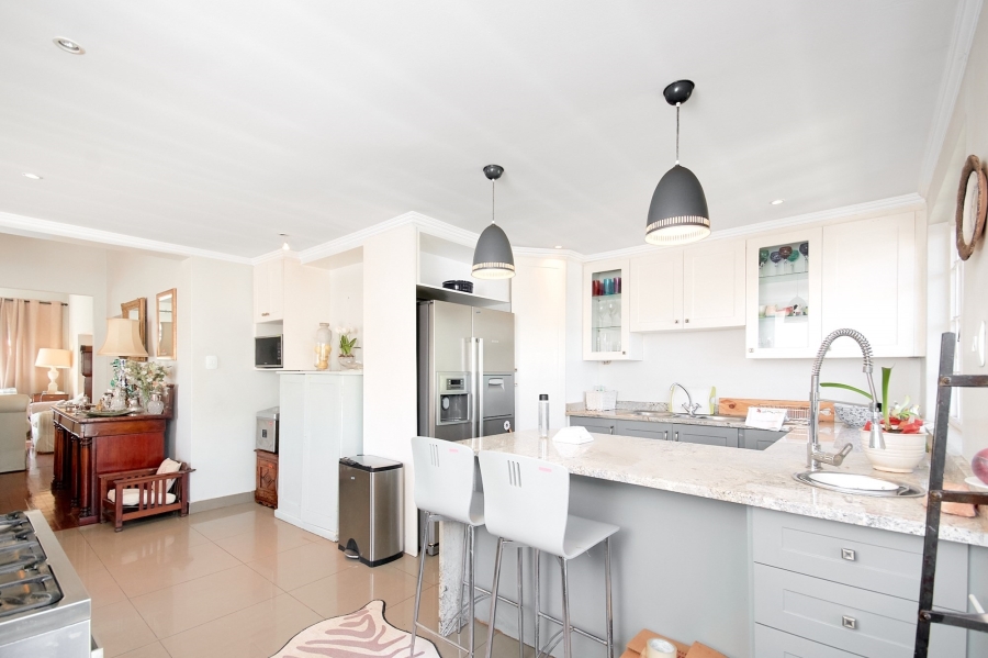 To Let 2 Bedroom Property for Rent in Parkhurst Gauteng