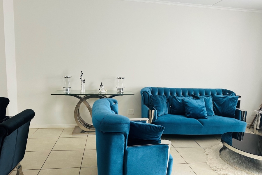 To Let 3 Bedroom Property for Rent in Olivedale Gauteng
