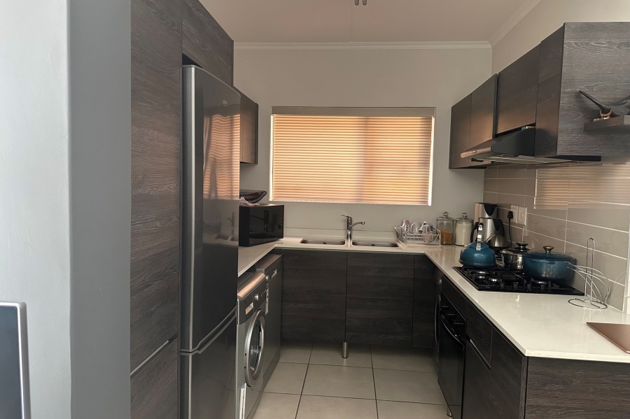 To Let 3 Bedroom Property for Rent in Olivedale Gauteng