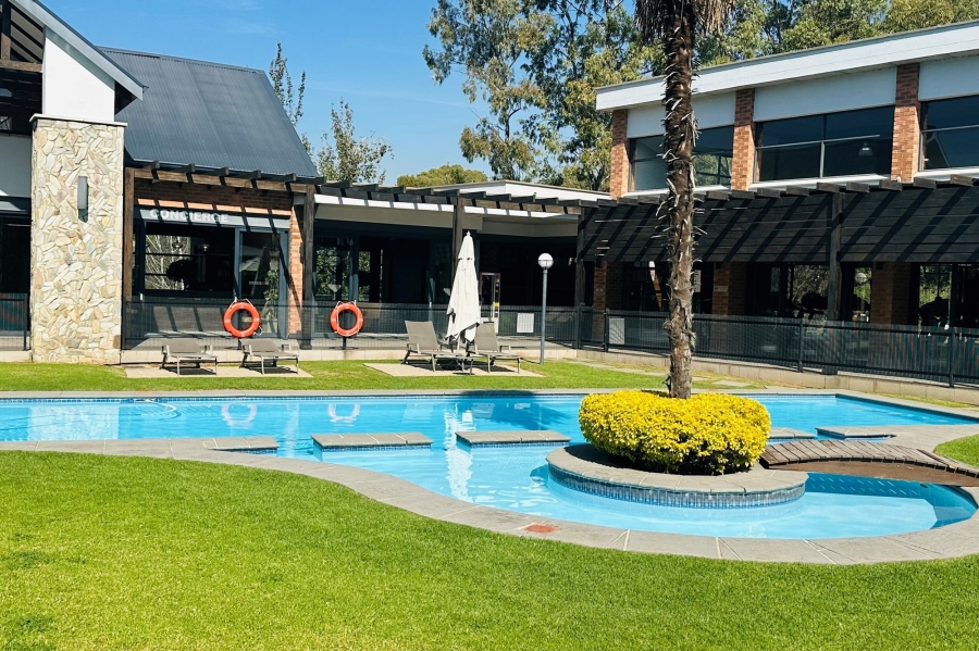 To Let 3 Bedroom Property for Rent in Olivedale Gauteng