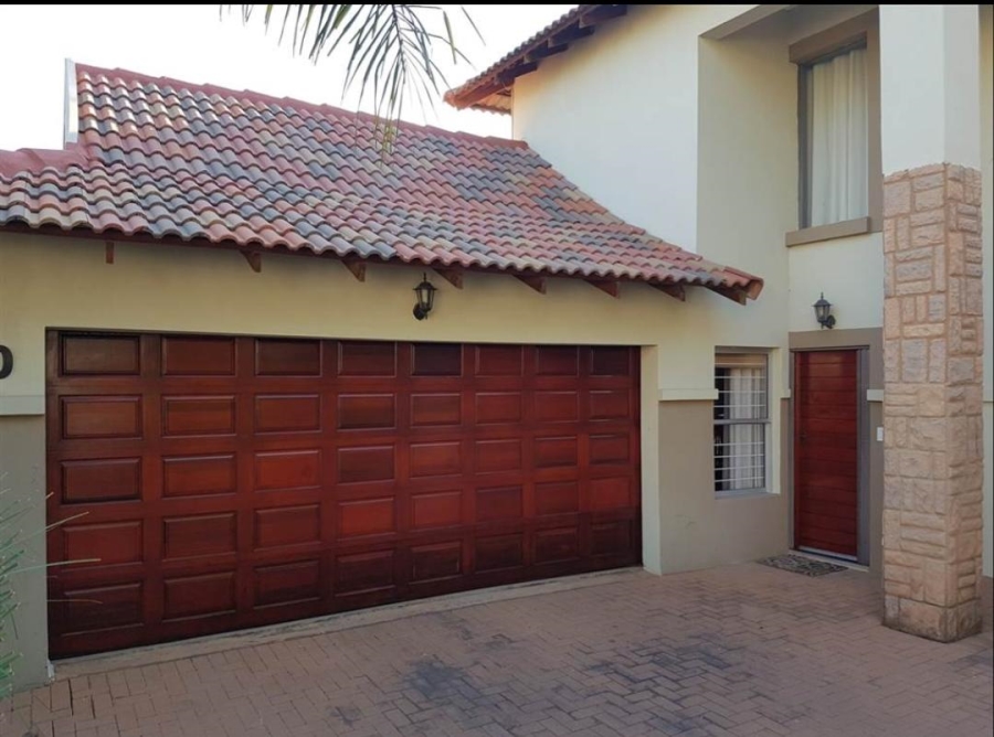 To Let 3 Bedroom Property for Rent in Strubensvallei Gauteng