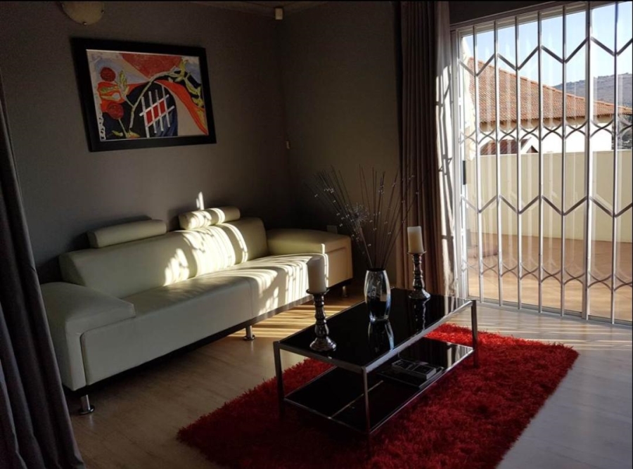 To Let 3 Bedroom Property for Rent in Strubensvallei Gauteng