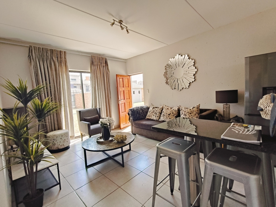 2 Bedroom Property for Sale in Protea Glen Gauteng