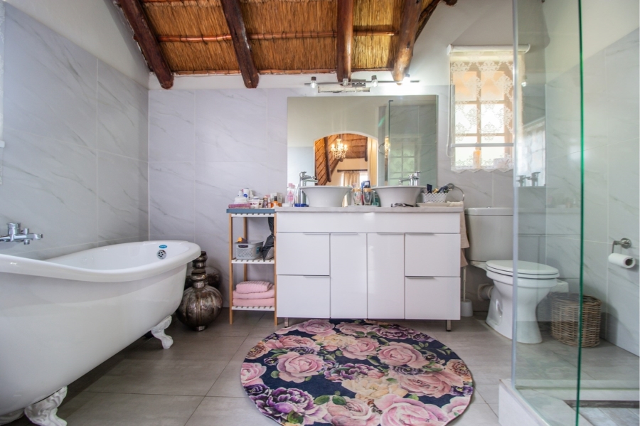 4 Bedroom Property for Sale in Moreleta Park Gauteng