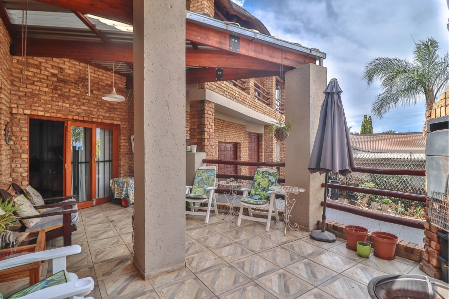 4 Bedroom Property for Sale in Moreleta Park Gauteng