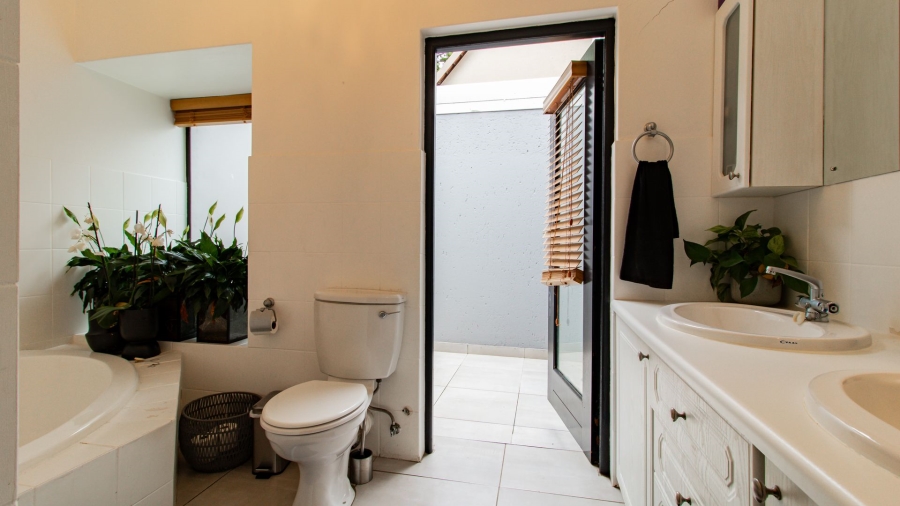 4 Bedroom Property for Sale in Thornhill Estate Gauteng