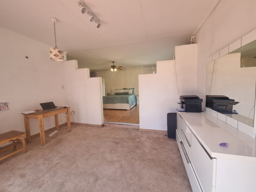 3 Bedroom Property for Sale in Three Rivers Gauteng