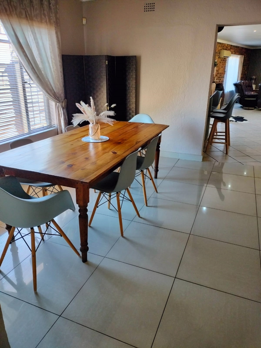 4 Bedroom Property for Sale in Golf Park Gauteng