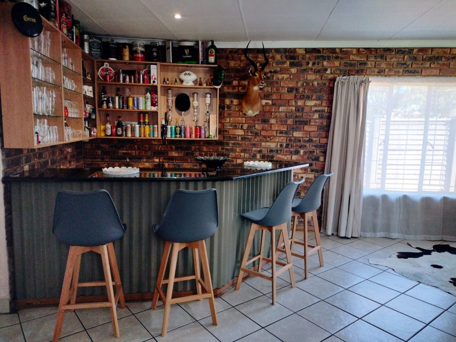 4 Bedroom Property for Sale in Golf Park Gauteng