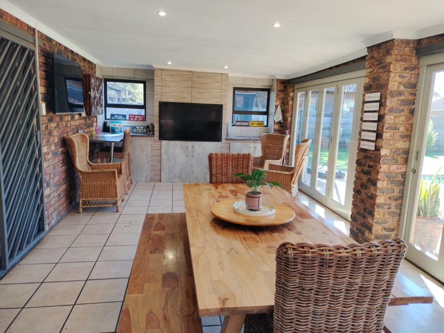 4 Bedroom Property for Sale in Golf Park Gauteng
