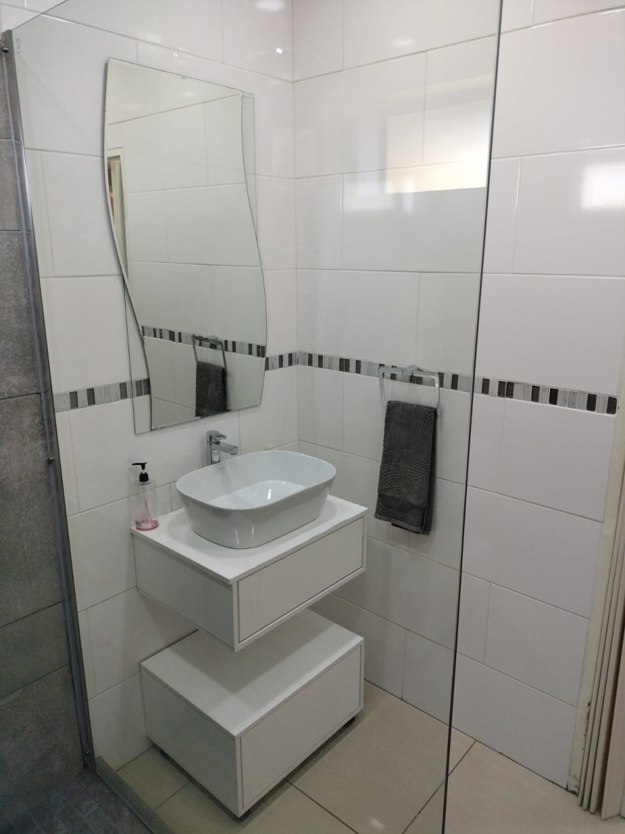 4 Bedroom Property for Sale in Golf Park Gauteng