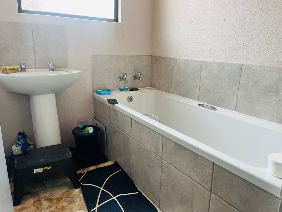 3 Bedroom Property for Sale in Soshanguve YY Gauteng