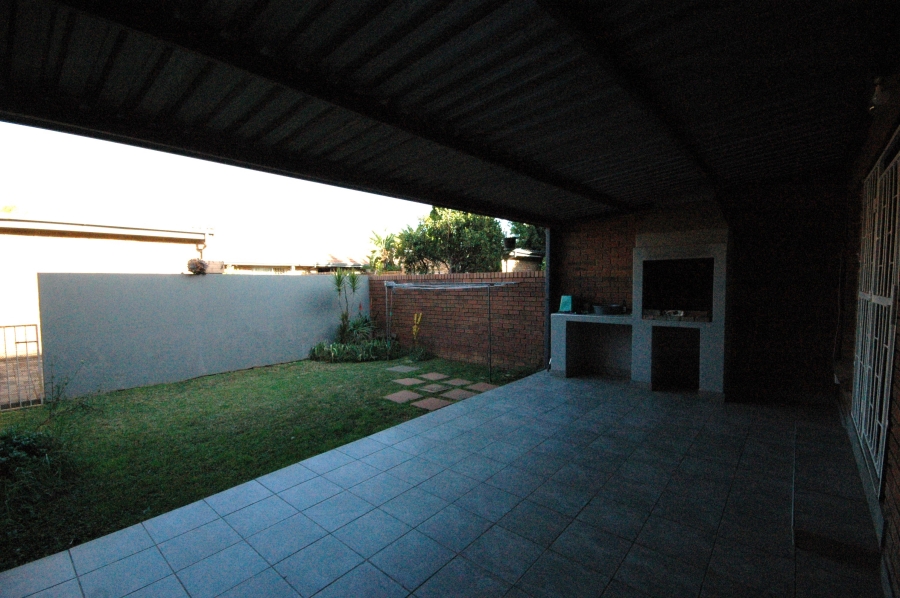 3 Bedroom Property for Sale in Elardus Park Gauteng