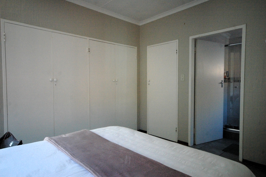3 Bedroom Property for Sale in Elardus Park Gauteng