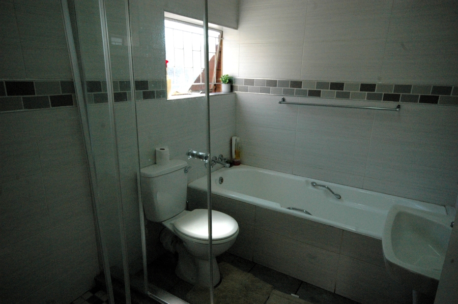 3 Bedroom Property for Sale in Elardus Park Gauteng