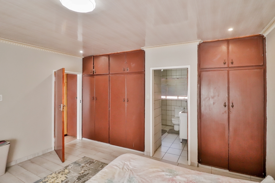 To Let 2 Bedroom Property for Rent in Theresa Park Gauteng