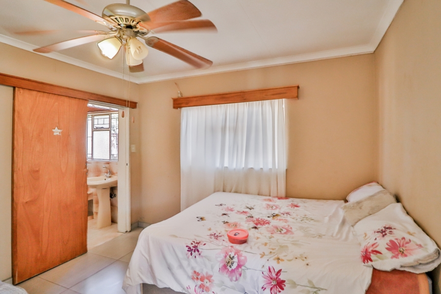 To Let 2 Bedroom Property for Rent in Theresa Park Gauteng