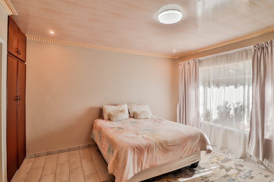 To Let 2 Bedroom Property for Rent in Theresa Park Gauteng