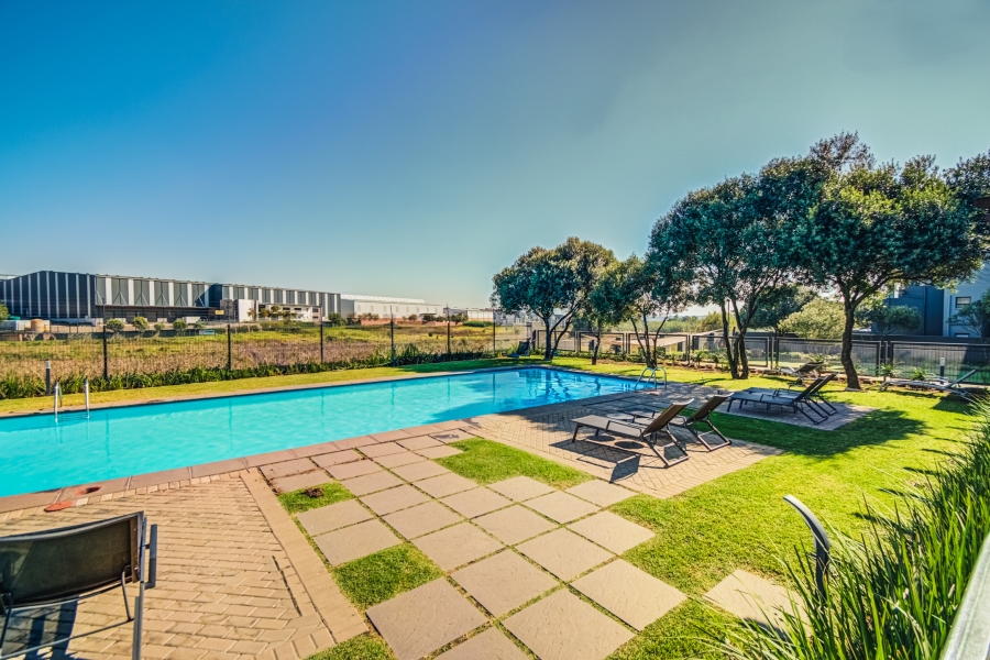 1 Bedroom Property for Sale in Modderfontein Gauteng
