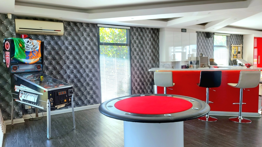 6 Bedroom Property for Sale in Dunblane Lifestyle and Equestrian Estate Gauteng