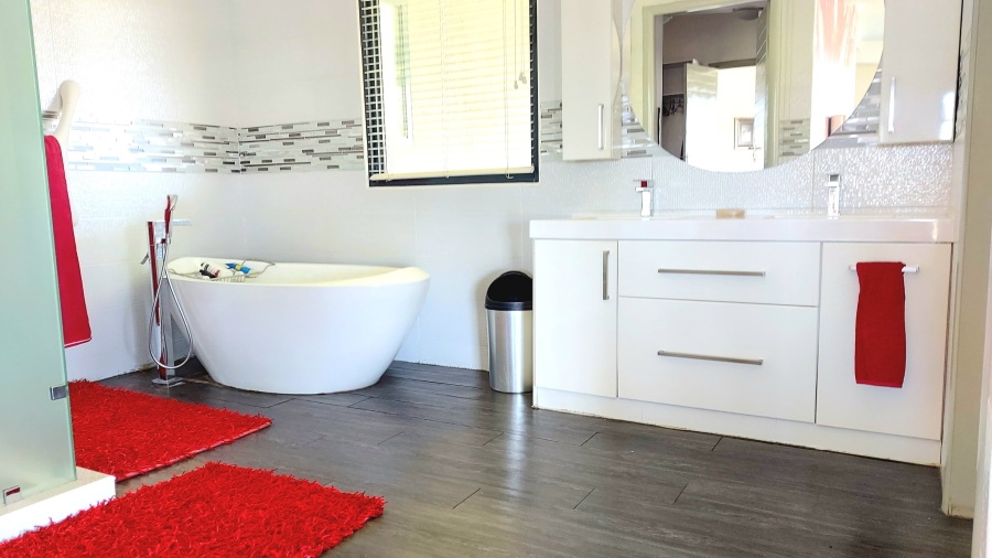6 Bedroom Property for Sale in Dunblane Lifestyle and Equestrian Estate Gauteng
