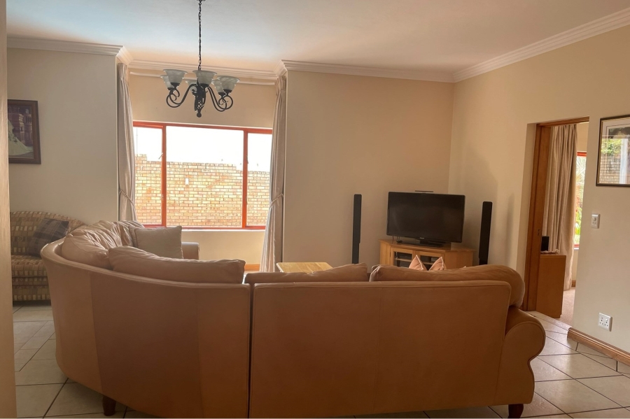 4 Bedroom Property for Sale in Ruimsig Gauteng