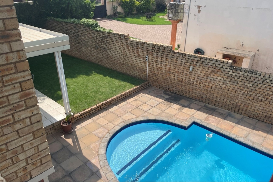 4 Bedroom Property for Sale in Ruimsig Gauteng