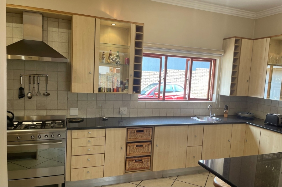 4 Bedroom Property for Sale in Ruimsig Gauteng