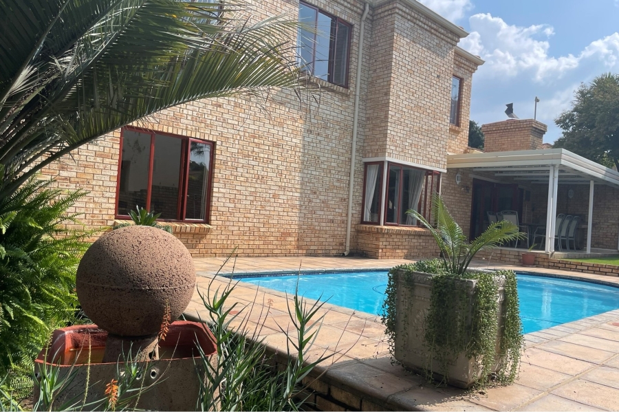 4 Bedroom Property for Sale in Ruimsig Gauteng